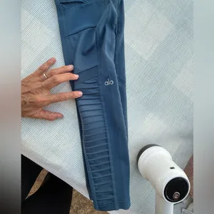 Alo Womens Leggings Small Size Blue Color thumbnail 6