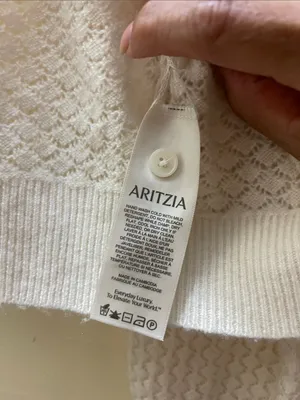 Wilfred Aritzia cashmere wool blend cardigan knit button down size Medium thumbnail 6