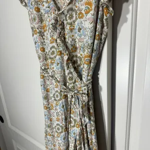 Faherty Carmen Floral Print Wrap Midi Dress‎ Ruffle Short Sleeve Hi Low Small thumbnail 5