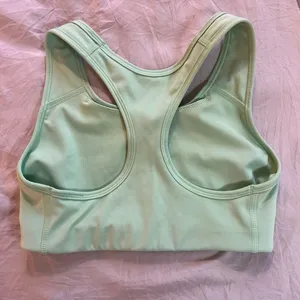 Nike Women's Mint Sports Bra‎ Size XS thumbnail 4