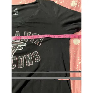 NFL Team Apparel Atlanta Falcons Women's V-Neck T-Shirt Black Size L thumbnail 8
