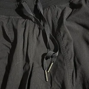 Lululemon Dance Studio Jogger *28” Black Size 6 thumbnail 5