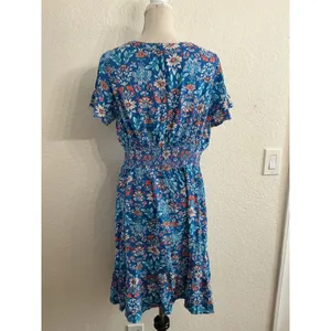 Croft & Barrow Floral Dress Medium‎ Blue Smocked Waist Tiered Ruffle Hem Rayon thumbnail 2
