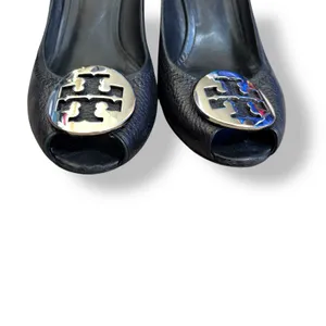 Tory Burch Sally Black‎ Pebbled Leather Wedge Peep Toe Pumps Gold Medallion Logo thumbnail 3