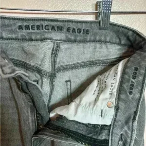 American Eagle AEO Women's Mom‎ Jeans Gray Ripped Distressed Size 4 thumbnail 3