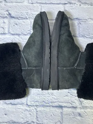 UGG Boots Womens 9.5 Classic Tall Shearling Winter Black Suede Leather Fur thumbnail 11