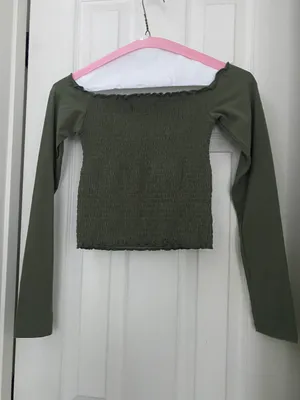 Hollister Off The Shoulder Top thumbnail 2