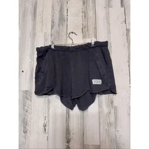 Victoria’s Secret PINK Lounge Shorts Women’s Large Black Scallop Hem Pocket Logo thumbnail 3