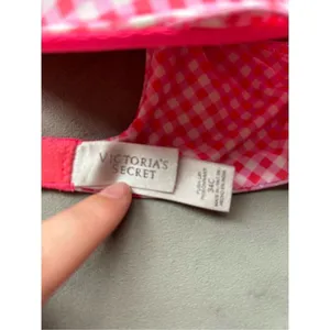 victoria’s secret bra thumbnail 2