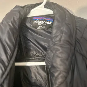Patagonia Black Puffer Jacket XXL Regular Full Zip Mid-Length Lightweight Woman thumbnail 3