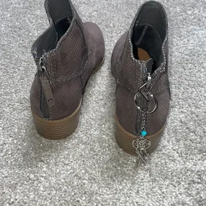 - DV dolce vita short bohemian ankle heeled brown booties size 6.5 thumbnail 4