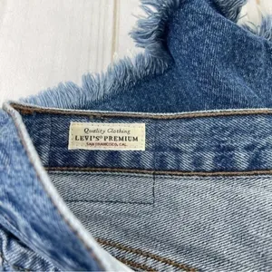 Women’s Levi’s 501 jean shorts size 31 thumbnail 8