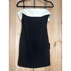 NWT Lulus Caelion Black and White Off-the-Shoulder Mini Dress Party LBD Size M thumbnail 2