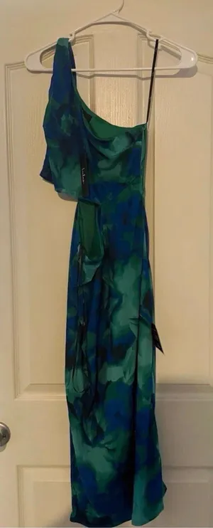 Runaway The Label Calista Green Midi Dress Size 12 NWT thumbnail 1