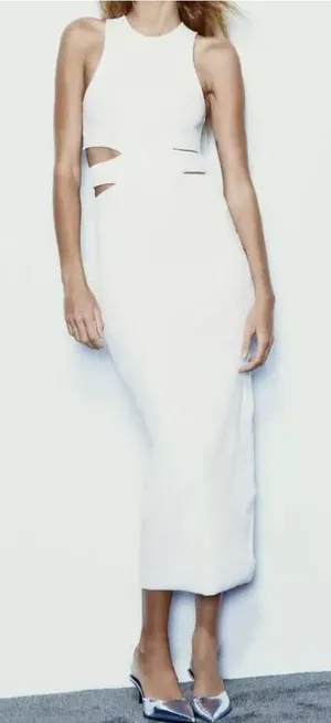Zara Long Fitted Dress With Cut-Out Detail White Size M thumbnail 1