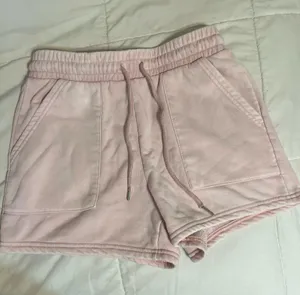 Light pink sweatshorts thumbnail 1