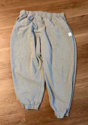 Hollister Sweatpants thumbnail 1