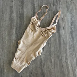New skims shapewear XS thumbnail 1