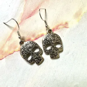 Silver tone skeleton necklace and earrings set Silver thumbnail 2