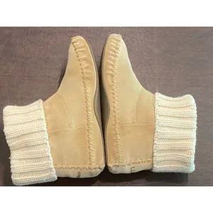 L.L.Bean‎ Shearling Slipper Boots Women’s 6 M Tan Suede Knit Cuff Moccasin Cabin thumbnail 5
