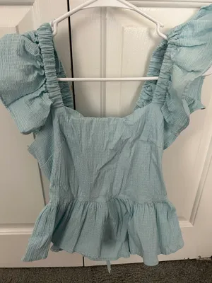 Francesca's Bella Flutter Sleeve Top thumbnail 2