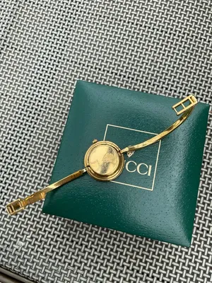 Beautiful GUCCI bangle watch w/ set of colorful bezels ❤️💛🤍💚💙🖤 thumbnail 11