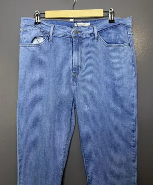 Levi's 724 High Rise Straight Jeans Womens 33 Blue Stripe Light Wash Stretch thumbnail 1
