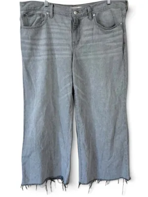 Madewell LOW-RISE SUPERWIDE-LEG Frayed Crop Jeans thumbnail 1