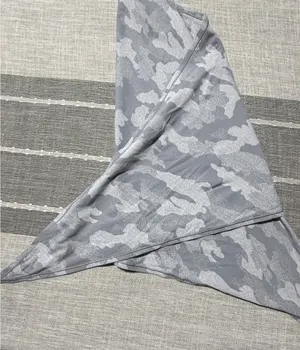 Lululemon Grey Camo Triangle Scarf‎ Wrap One Size Athletic Yoga Accessory thumbnail 1