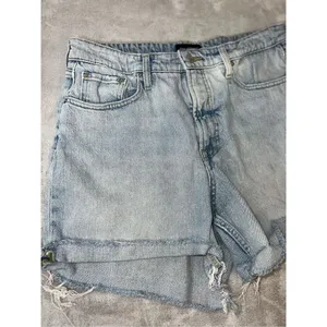 Women’s Denim Light-Medium Wash Cutoff Jean Shorts 14 thumbnail 3