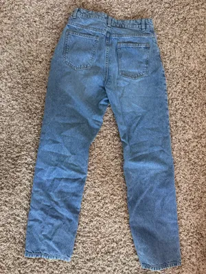 PrettyLittleThing High-Rise Blue Mom Jeans thumbnail 3