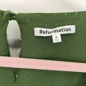 Reformation Hearth Green Dotted Smocked Blouse Size 4 thumbnail 4