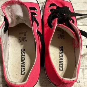 Converse All Star Low Shoes Women’s 7 Men’s 5 Hot Pink thumbnail 2