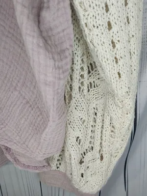 POL Mauve Button-Front Boho Slouchy Festival Top With Crochet Sleeves thumbnail 9