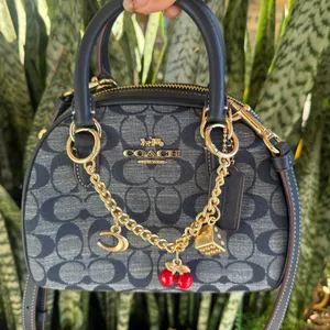 coach Sydney Satchel In Signature Chambray ch140 thumbnail 1