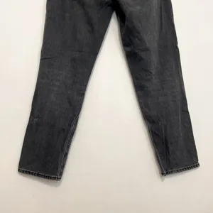AMERICAN EAGLE AE Mom Jean Black Wash High Waisted High Rise Cropped Crop Ankle thumbnail 15