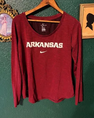 Nike Women’s Arkansas Razorbacks Red Athletic Long Sleeve Sz Medium thumbnail 1