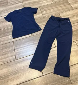 BarcoOne Scrub Set Sz XS & SP(see flaw) thumbnail 1