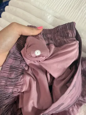Lululemon Pink Camo Shorts Size 8 thumbnail 4