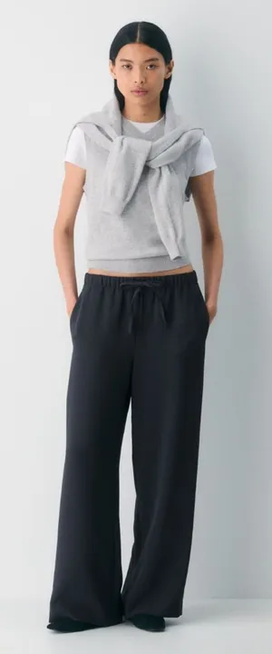 NEW Aritzia Wilfred The Lodge Pant Satin Black thumbnail 1