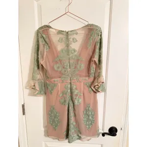 For Love & Lemons Dress Womens Large Nude Green Floral Embroidered‎ Mini $298 thumbnail 7