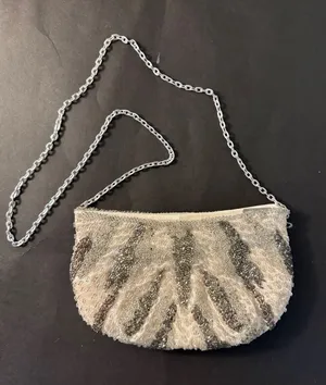 Vintage Fine Arts Bag Silver & Cream Beaded Evening Bag With Silver Chain Strap thumbnail 1