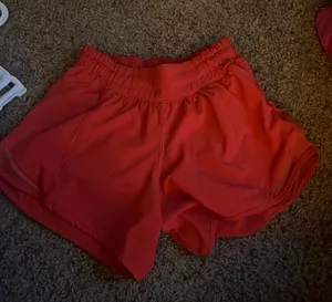 Lululemon Hot Hot Shorts thumbnail 1