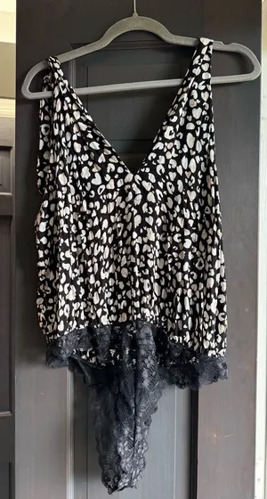Free People Women's Bare it All Bodysuit Tank Size XL Black White Cream Layer thumbnail 1