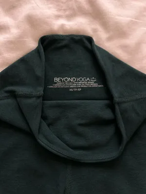 Beyond Yoga Spacedye Caught in the Midi Legging thumbnail 4