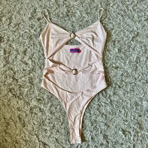 Edikted Amethyst Cut-Out Bodysuit thumbnail 2