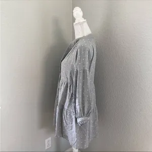 Zara Gray Swiss Dot Long Sleeve V-Neck Tiered Short Casual Dress Size XS thumbnail 4