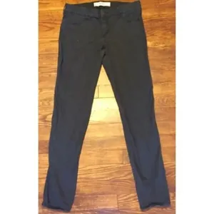 ✨HP✨Dark Grey A&F Skinny Jeans✨ thumbnail 2