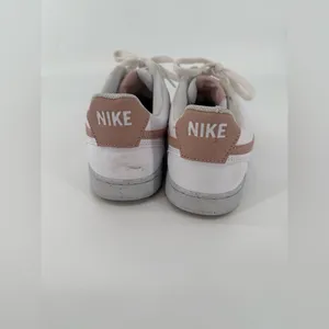 Nike White and Pink Athletic Shoes with Breathable Design thumbnail 2
