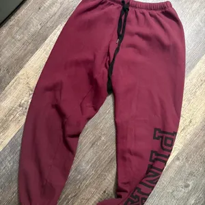 Victoria's secret Pink‎ burgundy sweatpants thumbnail 1